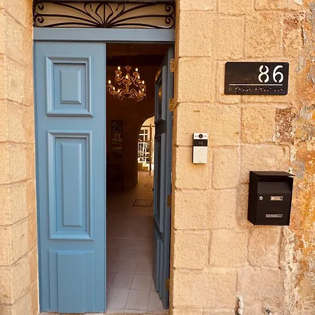 לינה וארוחת בוקר Kappella Boutique